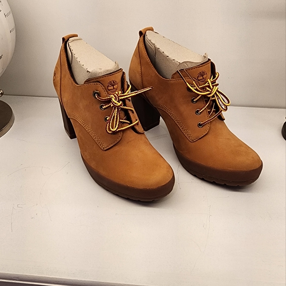 Timberland Camdale Leather Boot BNIB Size 8